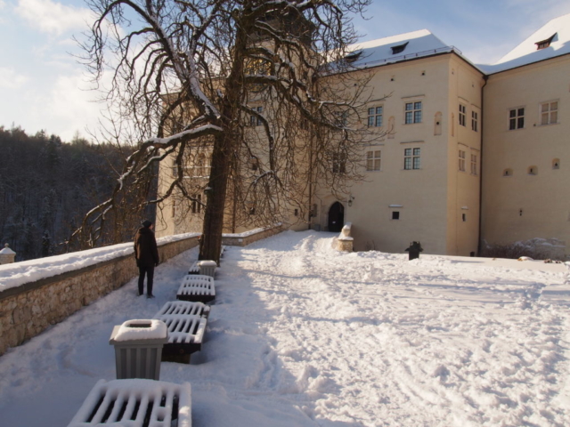 Dziedziniec zamku Pieskowa Skała
