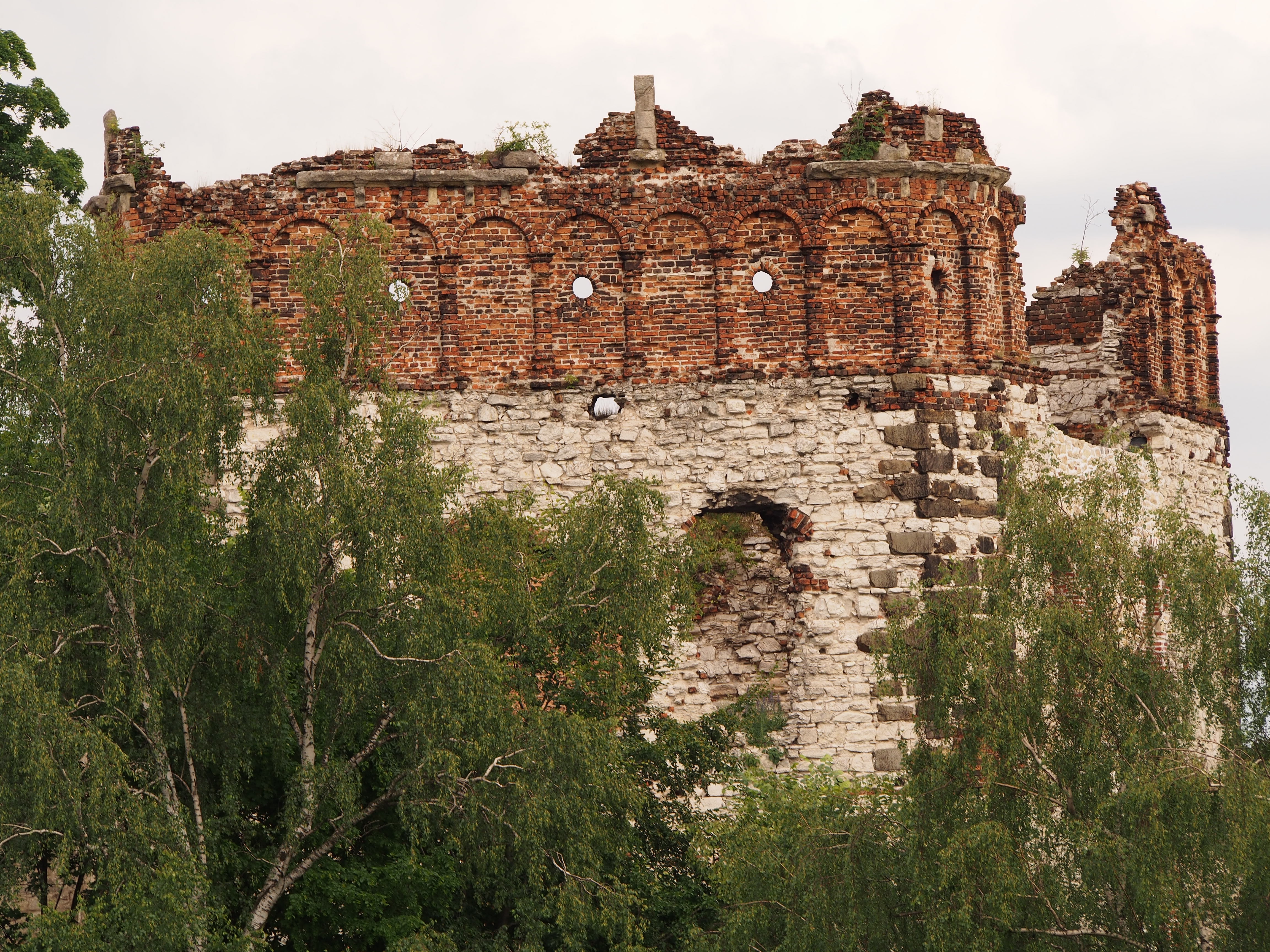 Zamek Tenczyn mury
